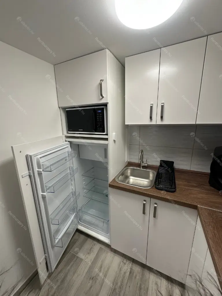 Kiadó albérlet 220000 Ft/hó áron: Budapest, VIII. kerület  Kisfaludy utca. Mérete: 22 nm, 1 szobás | Alberlet.hu - 6662026