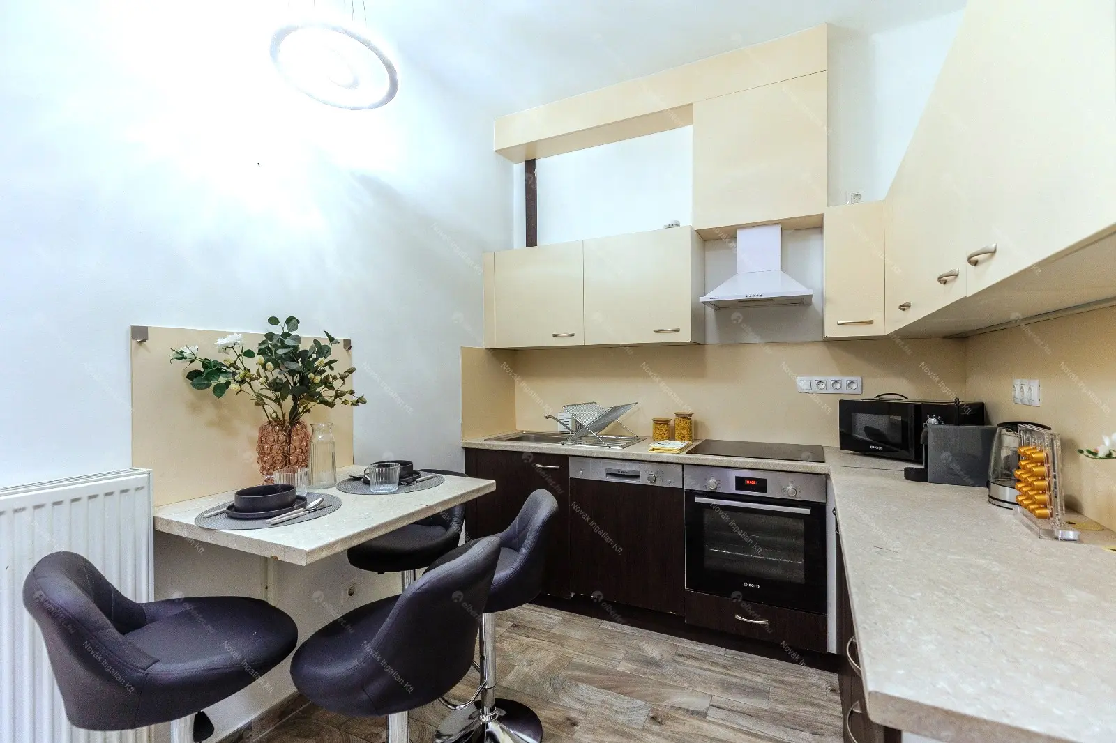 Kiadó albérlet 240000 Ft/hó áron: Budapest, VIII. kerület  Kisfaludy utca. Mérete: 40 nm, 1 szobás | Alberlet.hu - 6662321