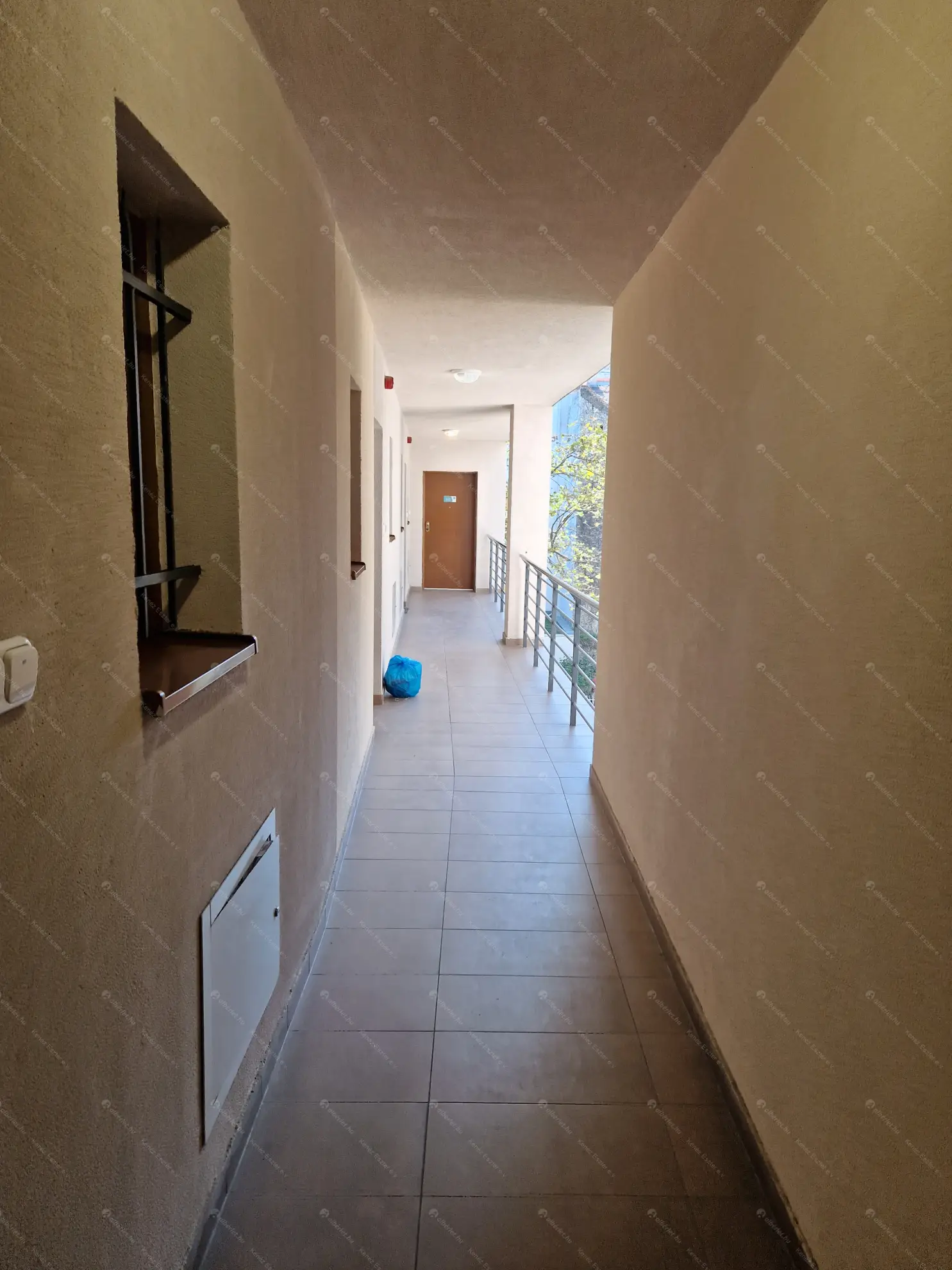 Kiadó albérlet 276000 Ft/hó áron: Budapest, VIII. kerület  Kisfaludy utca. Mérete: 42 nm, 1 szobás | Alberlet.hu - 6550585