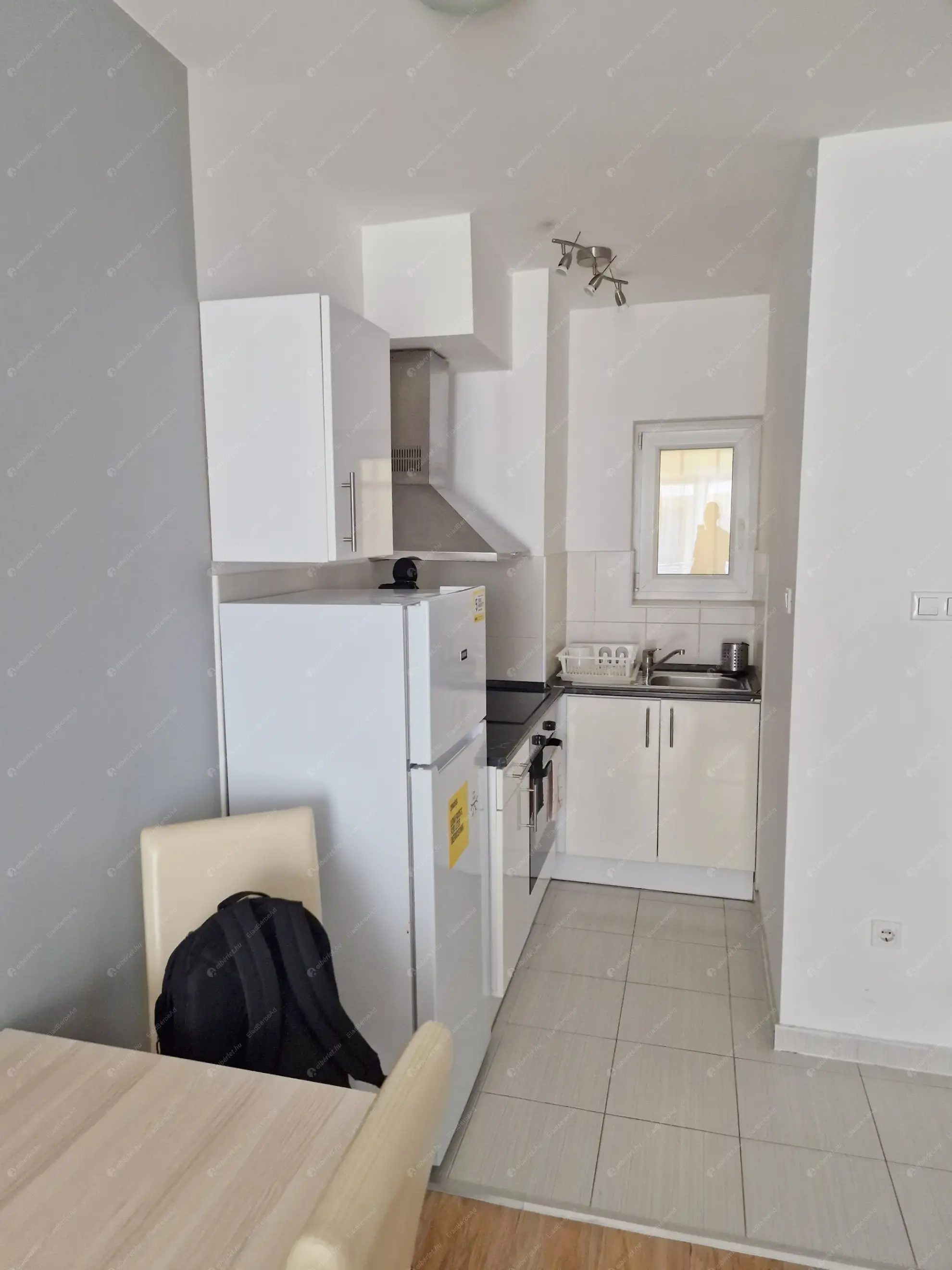 Kiadó albérlet 265000 Ft/hó áron: Budapest, VIII. kerület  Kisfaludy utca. Mérete: 42 nm, 1 szobás | Alberlet.hu - 6551386