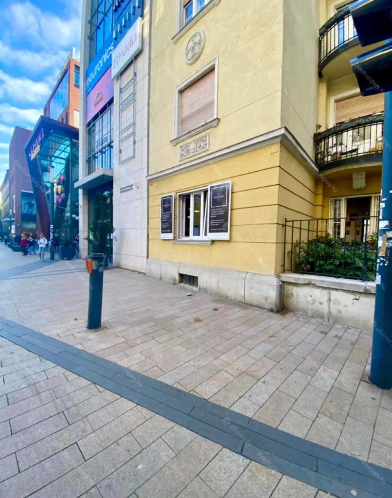 Kiadó albérlet 625000 Ft/hó áron: Budapest, VIII. kerület  Kisfaludy utca. Mérete: 78 nm, 2 szobás | Alberlet.hu - 6707974