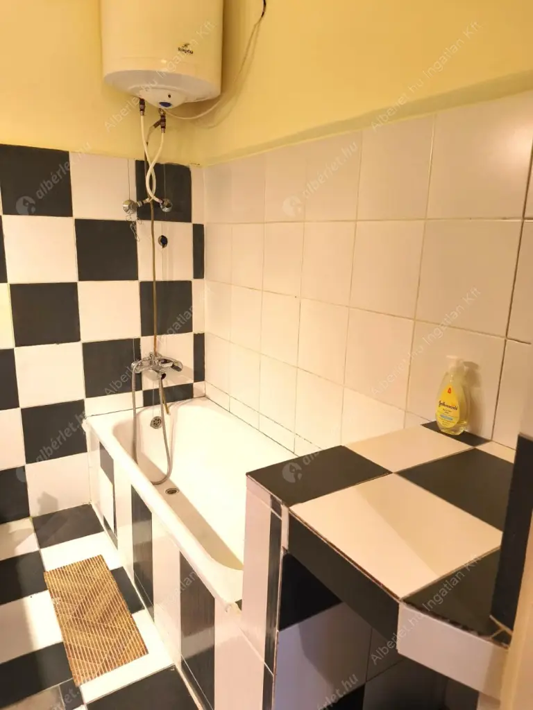 Kiadó albérlet 190000 Ft/hó áron: Budapest, VIII. kerület  Kiss József utca. Mérete: 34 nm, 1 szobás | Alberlet.hu - 6625543