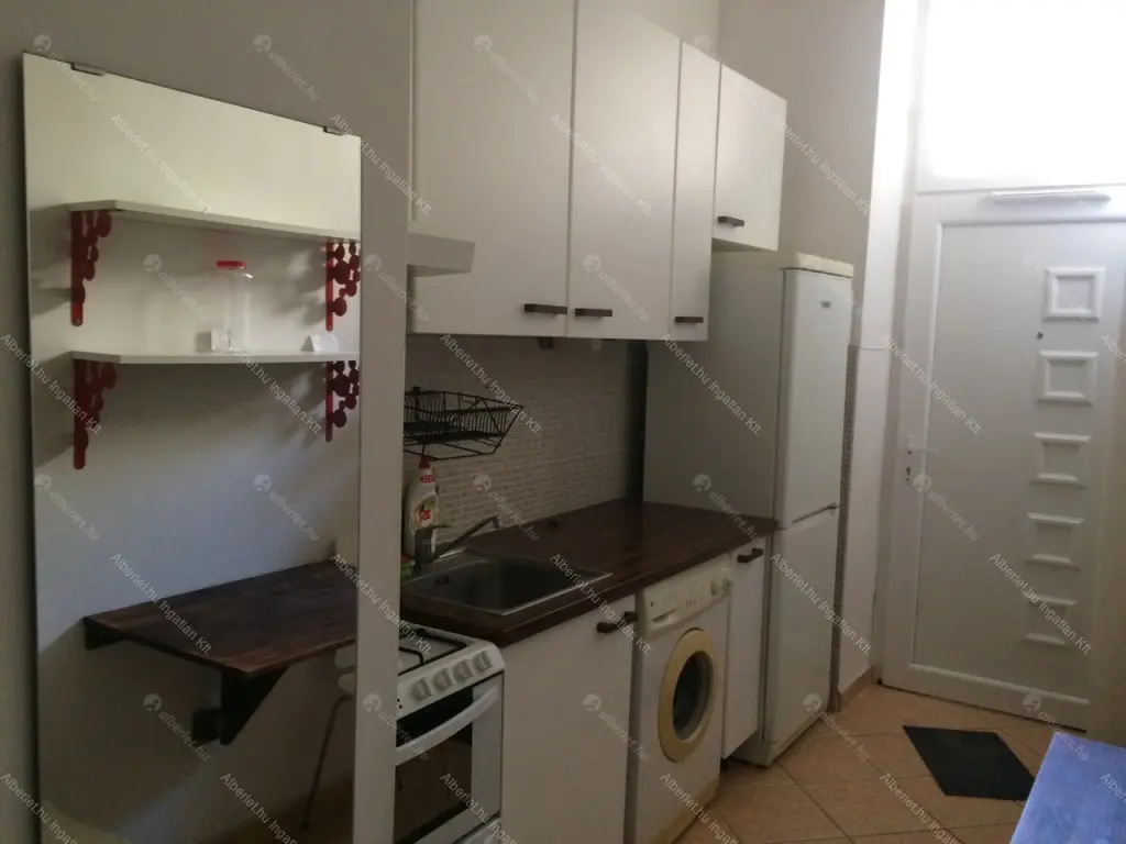 Kiadó albérlet 180000 Ft/hó áron: Budapest, VIII. kerület  Kiss József utca. Mérete: 35 nm, 1 szobás | Alberlet.hu - 6692798