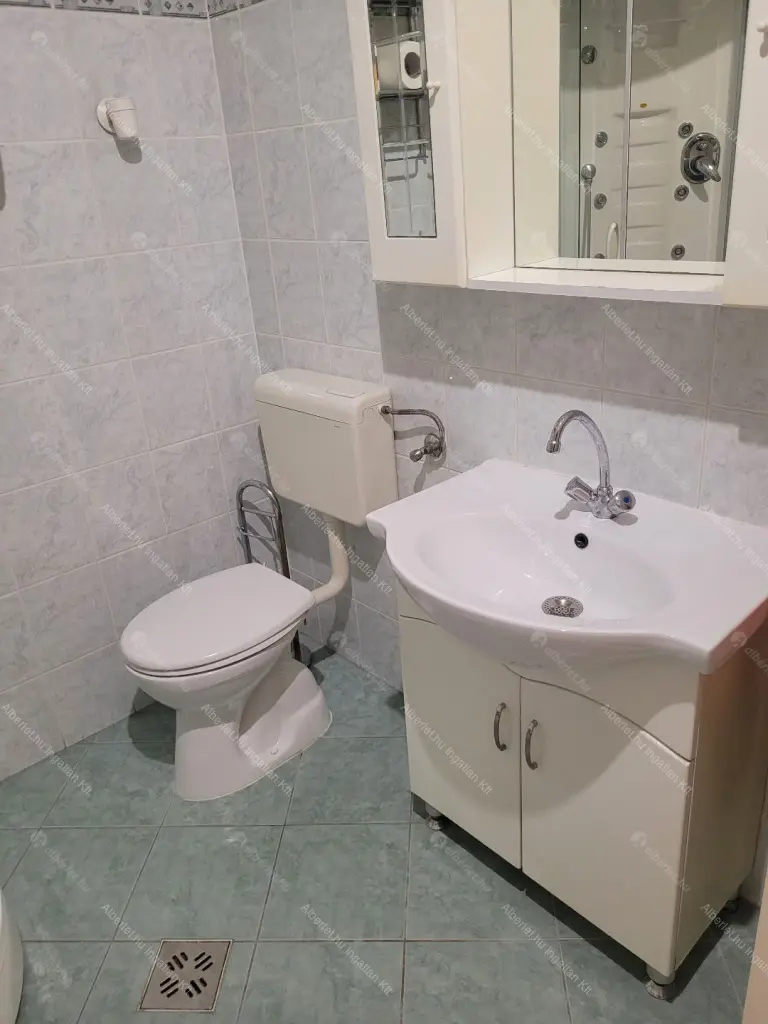 Kiadó albérlet 330000 Ft/hó áron: Budapest, VIII. kerület  Kiss József utca. Mérete: 70 nm, 3 szobás | Alberlet.hu - 6656296