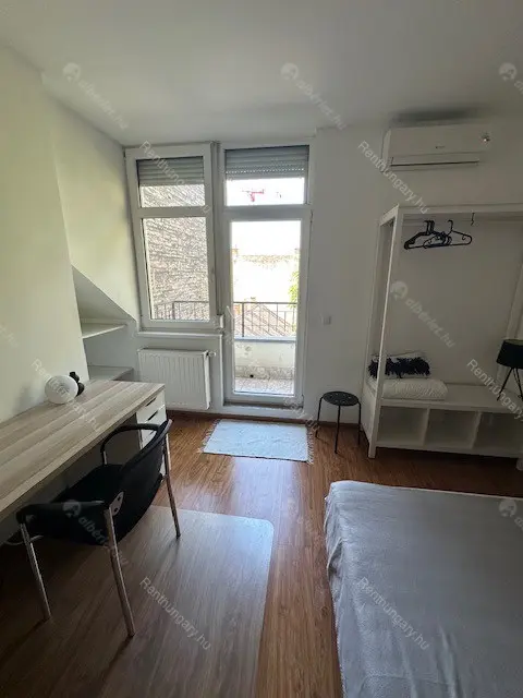 Kiadó albérlet 400000 Ft/hó áron: Budapest, VIII. kerület  Kiss József utca. Mérete: 80 nm, 2 szobás | Alberlet.hu - 6819327