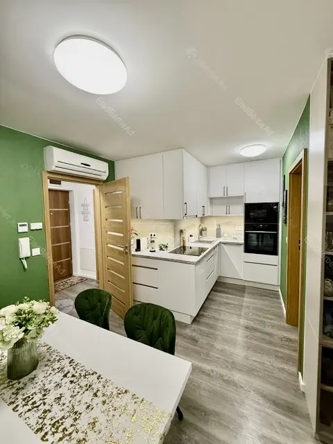 Kiadó albérlet 310000 Ft/hó áron: Budapest, VIII. kerület  Kőfaragó utca. Mérete: 40 nm, 1 szobás | Alberlet.hu - 6676028