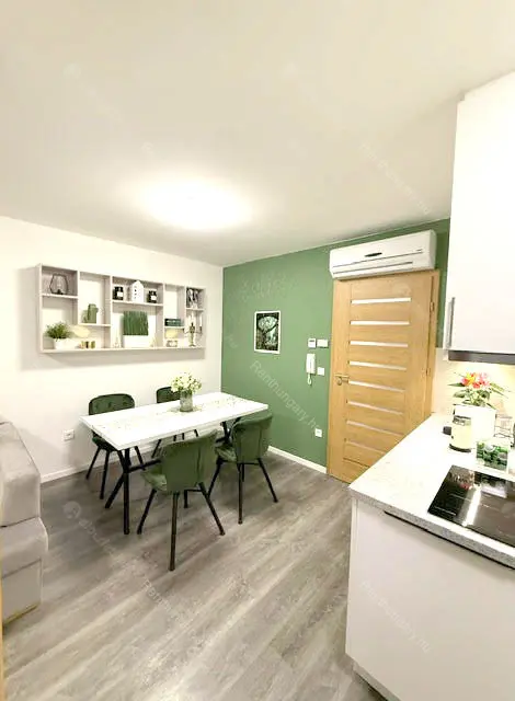 Kiadó albérlet 309000 Ft/hó áron: Budapest, VIII. kerület  Kőfaragó utca. Mérete: 40 nm, 1 szobás | Alberlet.hu - 6681466