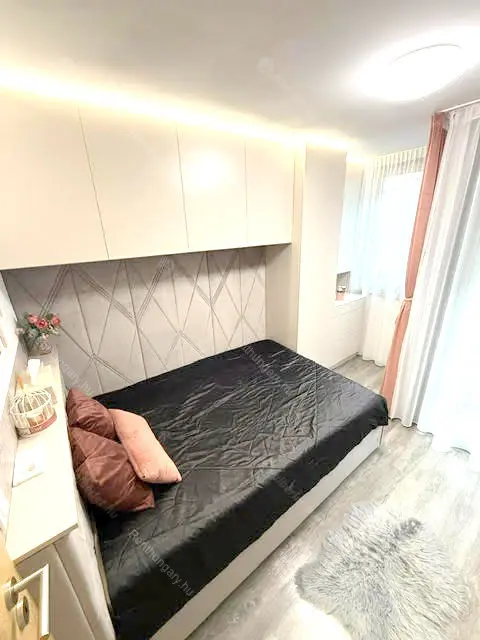 Kiadó albérlet 280000 Ft/hó áron: Budapest, VIII. kerület  Kőfaragó utca. Mérete: 40 nm, 1 szobás | Alberlet.hu - 6708037