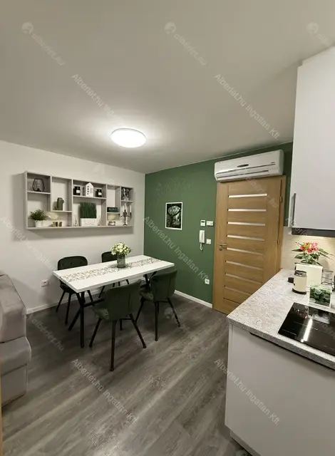 Kiadó albérlet 280000 Ft/hó áron: Budapest, VIII. kerület  Kőfaragó utca. Mérete: 40 nm, 1 szobás | Alberlet.hu - 6683621