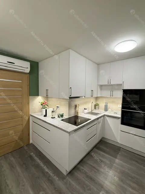 Kiadó albérlet 280000 Ft/hó áron: Budapest, VIII. kerület  Kőfaragó utca. Mérete: 40 nm, 1 szobás | Alberlet.hu - 6683624