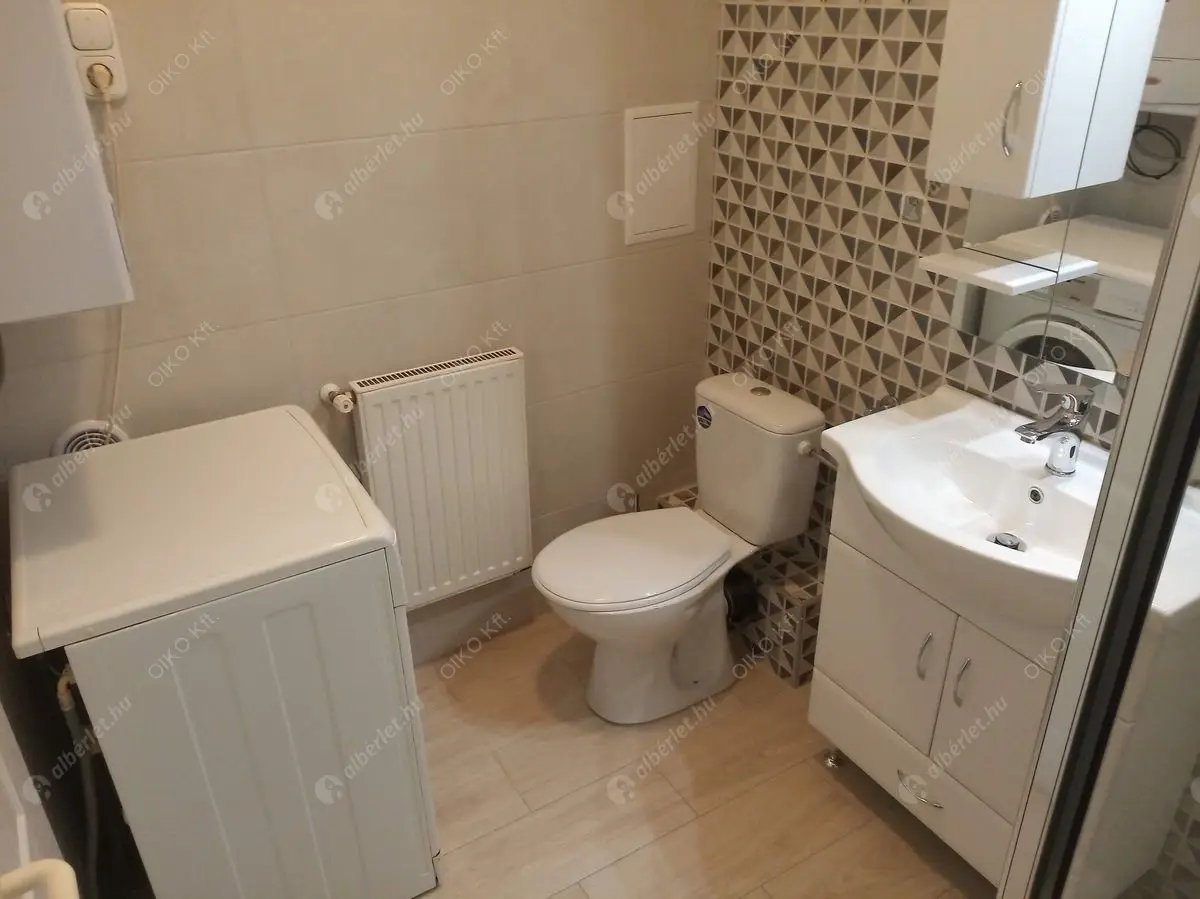 Kiadó albérlet 250000 Ft/hó áron: Budapest, VIII. kerület  Korányi Sándor utca. Mérete: 58 nm, 2 szobás | Alberlet.hu - 6581605