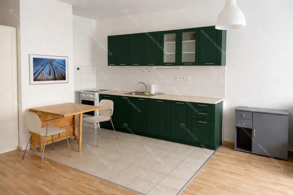 Kiadó albérlet 220000 Ft/hó áron: Budapest, VIII. kerület  Kőris utca. Mérete: 35 nm, 1 szobás | Alberlet.hu - 6655247