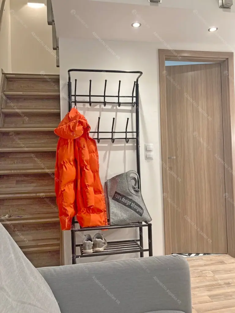 Kiadó albérlet 180000 Ft/hó áron: Budapest, VIII. kerület  Krúdy utca. Mérete: 21 nm, 1 szobás | Alberlet.hu - 6705319