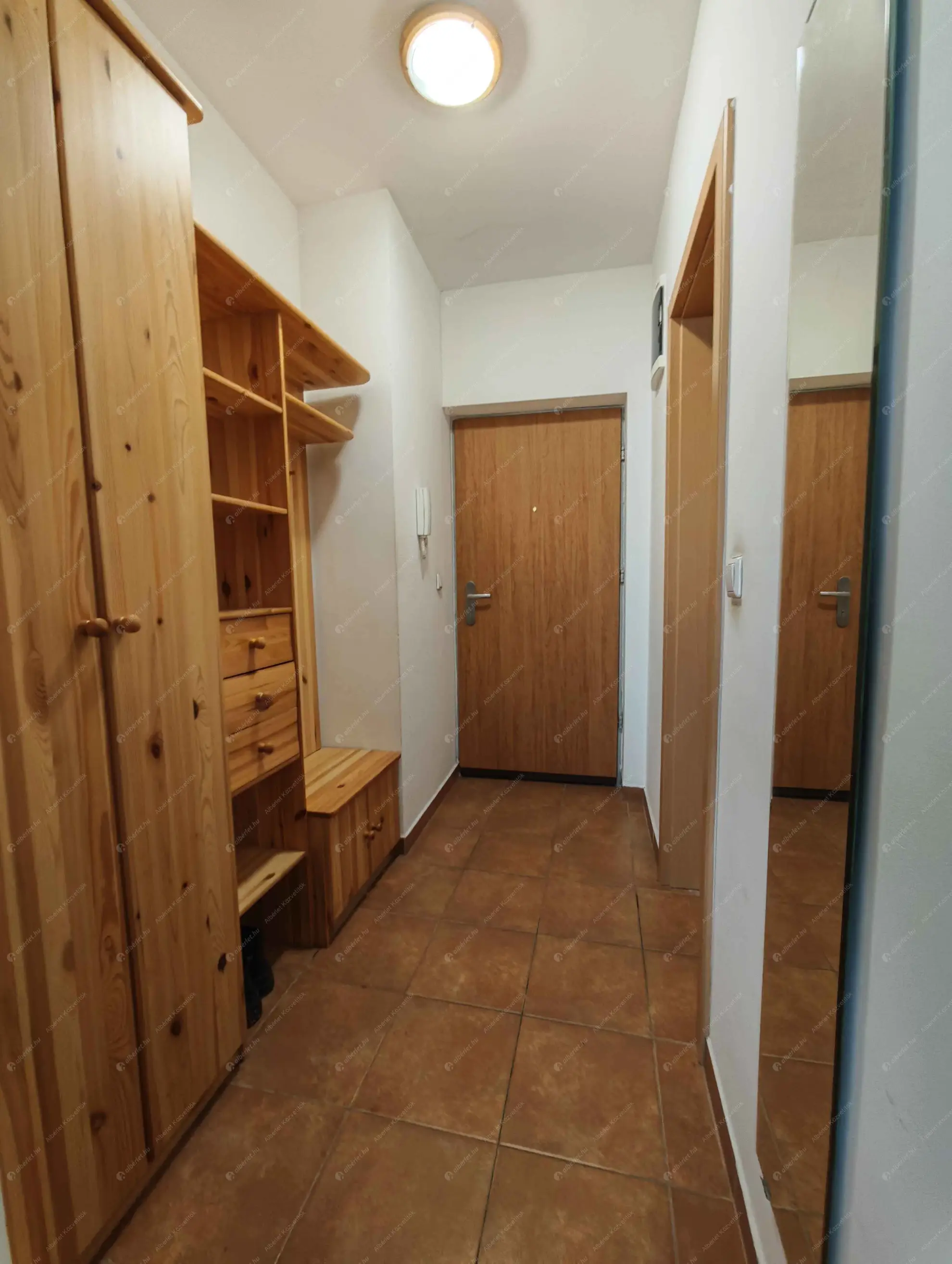 Kiadó albérlet 180000 Ft/hó áron: Budapest, VIII. kerület  Kun utca. Mérete: 36 nm, 1 szobás | Alberlet.hu - 6617085