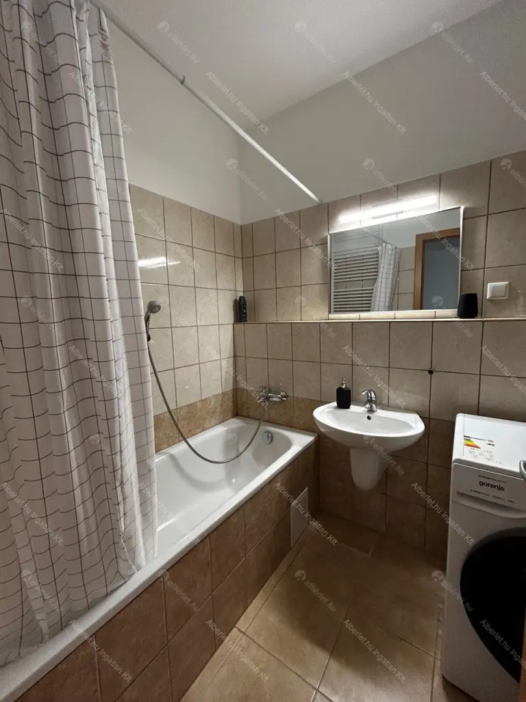 Kiadó albérlet 300000 Ft/hó áron: Budapest, VIII. kerület  Kun utca. Mérete: 42 nm, 1 szobás | Alberlet.hu - 6708809