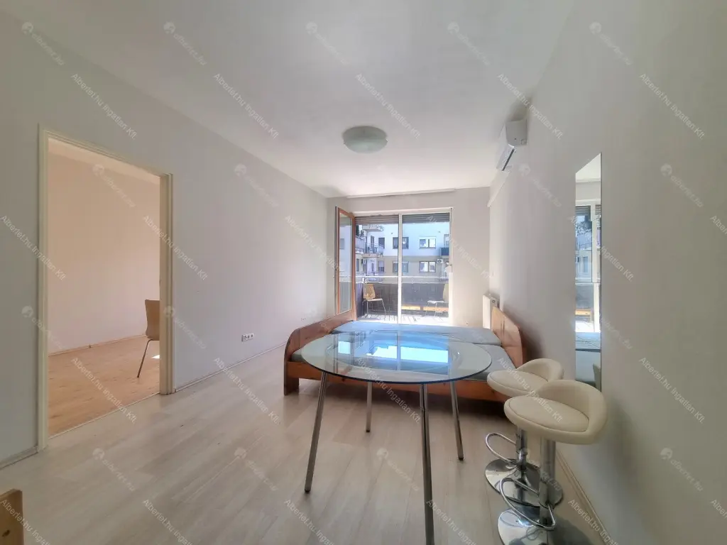 Kiadó albérlet 260000 Ft/hó áron: Budapest, VIII. kerület  Kun utca. Mérete: 51 nm, 2 szobás | Alberlet.hu - 6675591