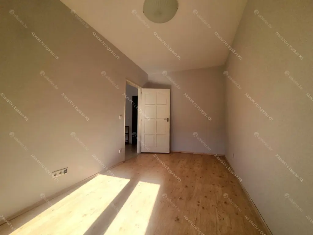 Kiadó albérlet 260000 Ft/hó áron: Budapest, VIII. kerület  Kun utca. Mérete: 51 nm, 2 szobás | Alberlet.hu - 6675599