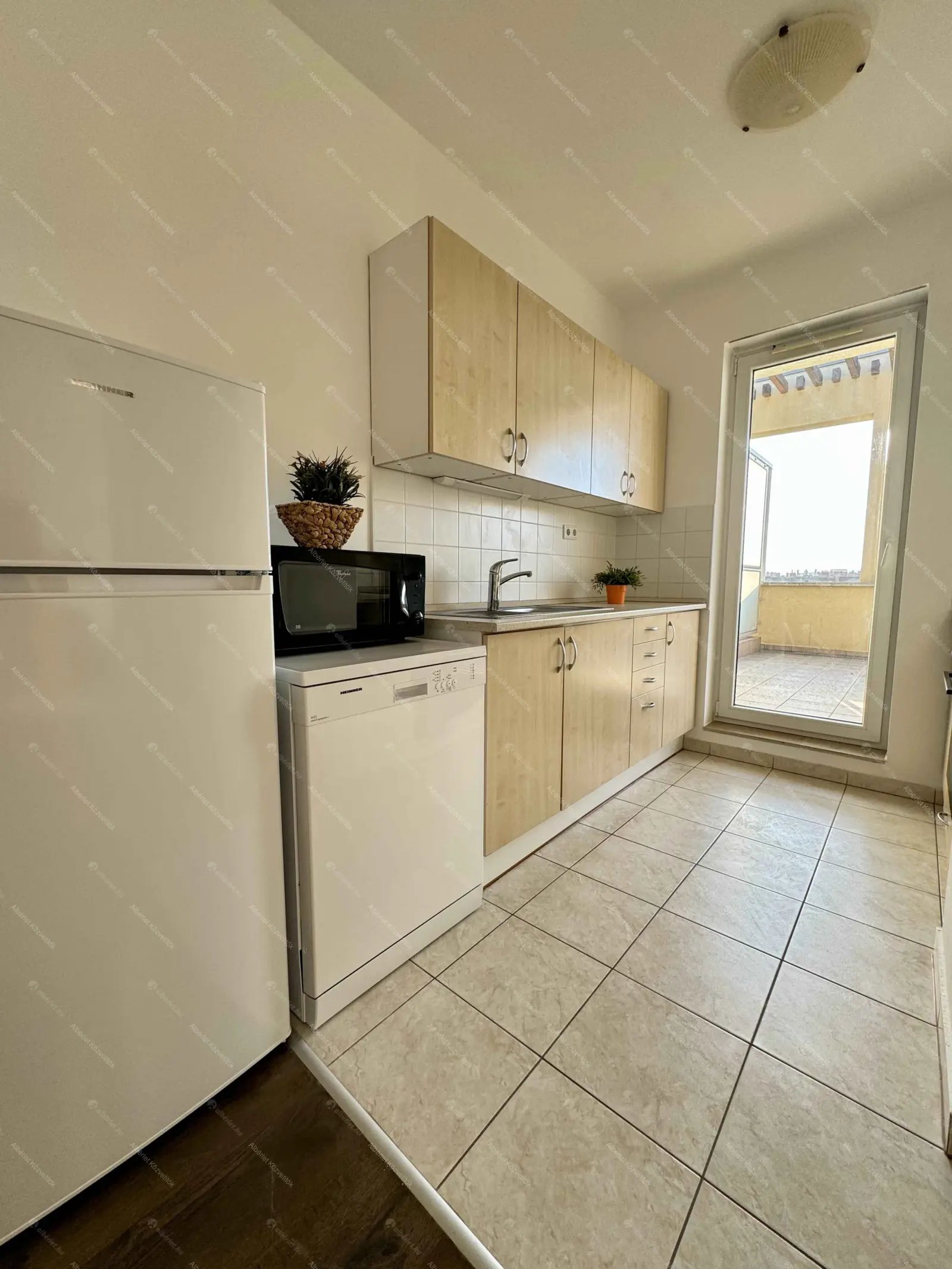 Kiadó albérlet 360000 Ft/hó áron: Budapest, VIII. kerület  Kun utca. Mérete: 90 nm, 3 szobás | Alberlet.hu - 6705868