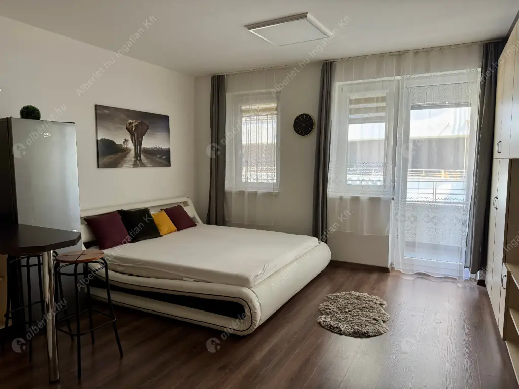 Kiadó albérlet 250000 Ft/hó áron: Budapest, VIII. kerület  Leonardo da Vinci utca. Mérete: 32 nm, 1 szobás | Alberlet.hu - 6599602