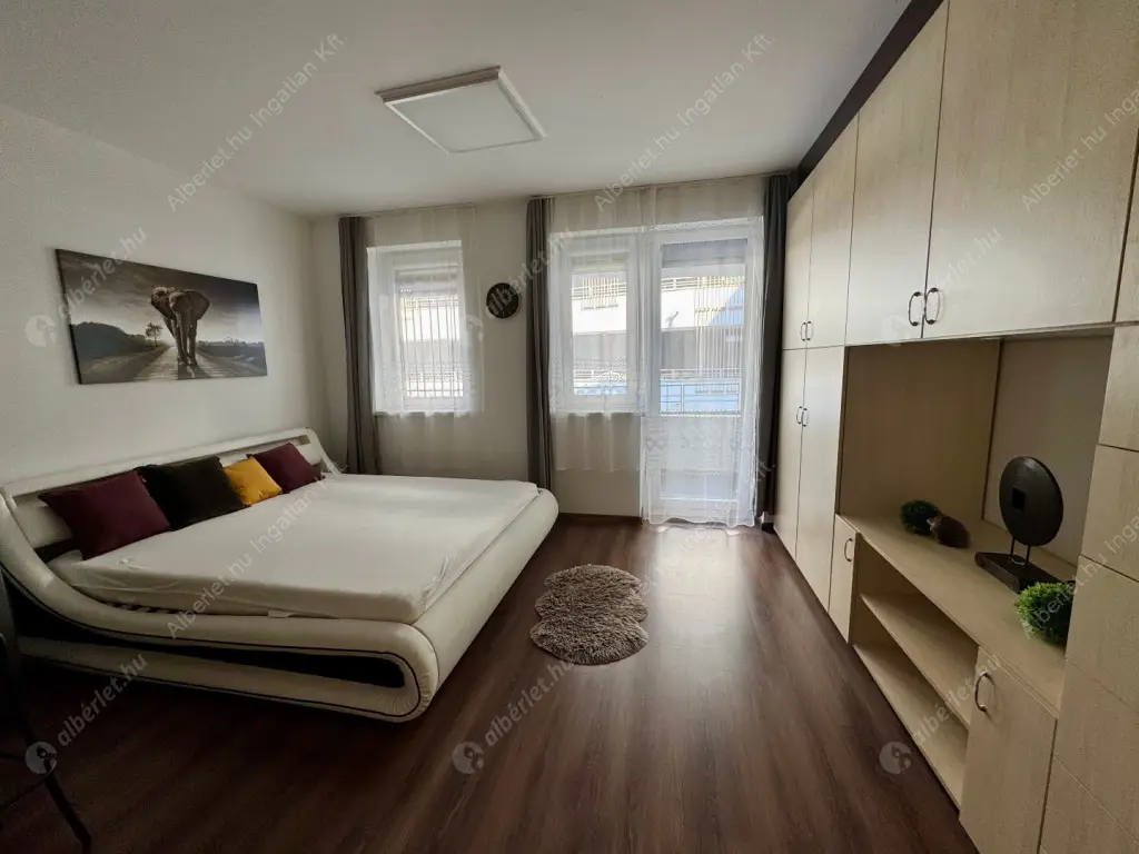 Kiadó albérlet 230000 Ft/hó áron: Budapest, VIII. kerület  Leonardo da Vinci utca. Mérete: 32 nm, 1 szobás | Alberlet.hu - 6631518