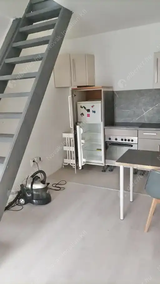 Kiadó albérlet 200000 Ft/hó áron: Budapest, VIII. kerület  Lippa utca. Mérete: 36 nm, 2 szobás | Alberlet.hu - 6630521