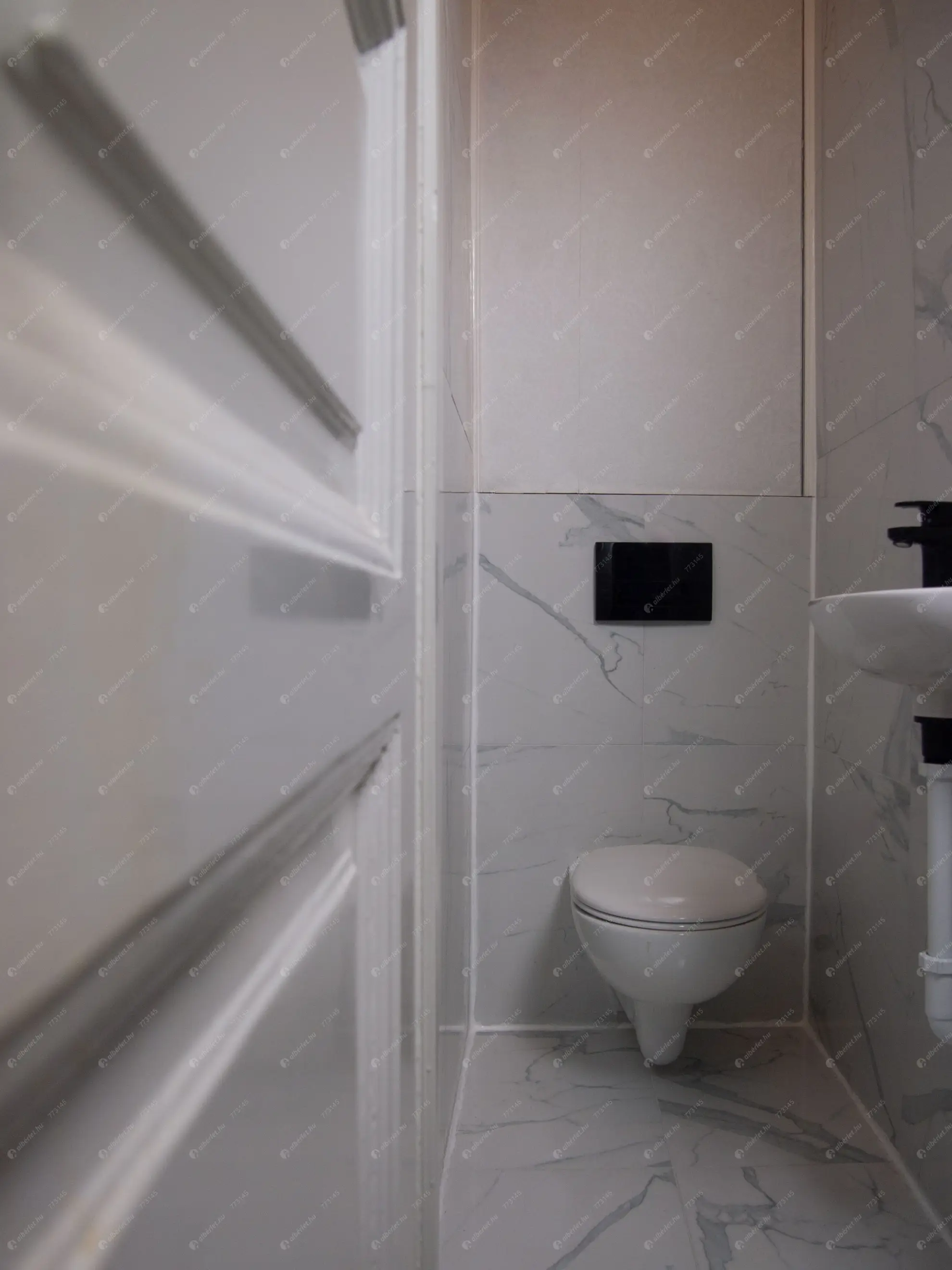 Kiadó albérlet 450000 Ft/hó áron: Budapest, VIII. kerület  Lőrinc pap tér. Mérete: 67 nm, 2 szobás | Alberlet.hu - 6627780