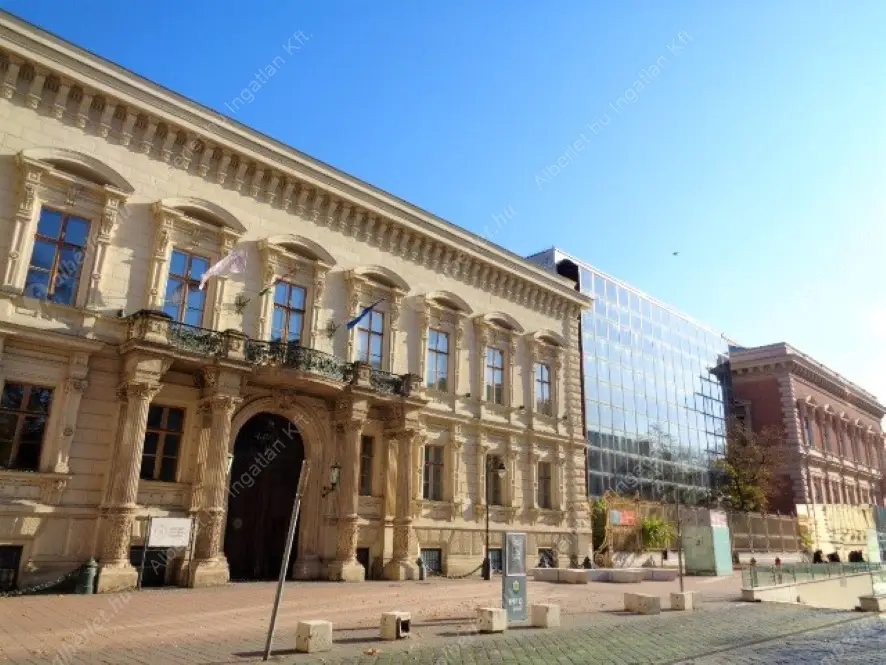 Kiadó albérlet 400000 Ft/hó áron: Budapest, VIII. kerület  Lőrinc pap tér. Mérete: 98 nm, 2 szobás | Alberlet.hu - 6587842