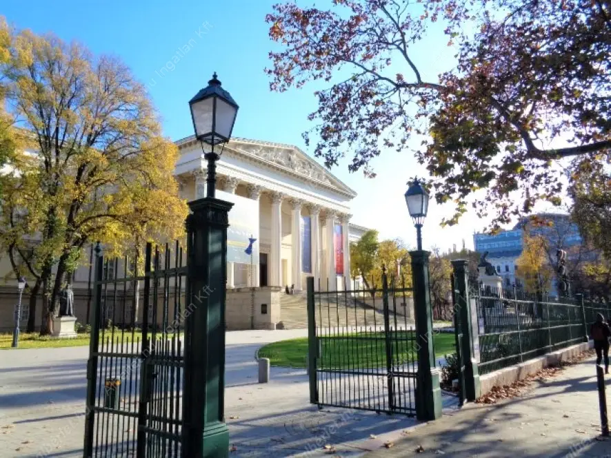 Kiadó albérlet 400000 Ft/hó áron: Budapest, VIII. kerület  Lőrinc pap tér. Mérete: 98 nm, 2 szobás | Alberlet.hu - 6587844