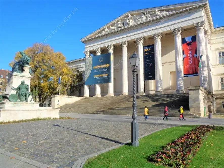 Kiadó albérlet 400000 Ft/hó áron: Budapest, VIII. kerület  Lőrinc pap tér. Mérete: 98 nm, 2 szobás | Alberlet.hu - 6587847