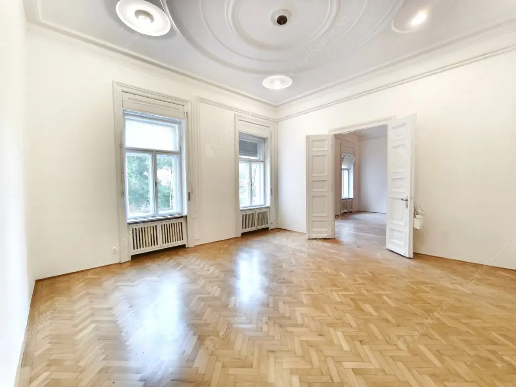 Kiadó albérlet 370000 Ft/hó áron: Budapest, VIII. kerület  Lőrinc pap tér. Mérete: 98 nm, 2 szobás | Alberlet.hu - 6589171