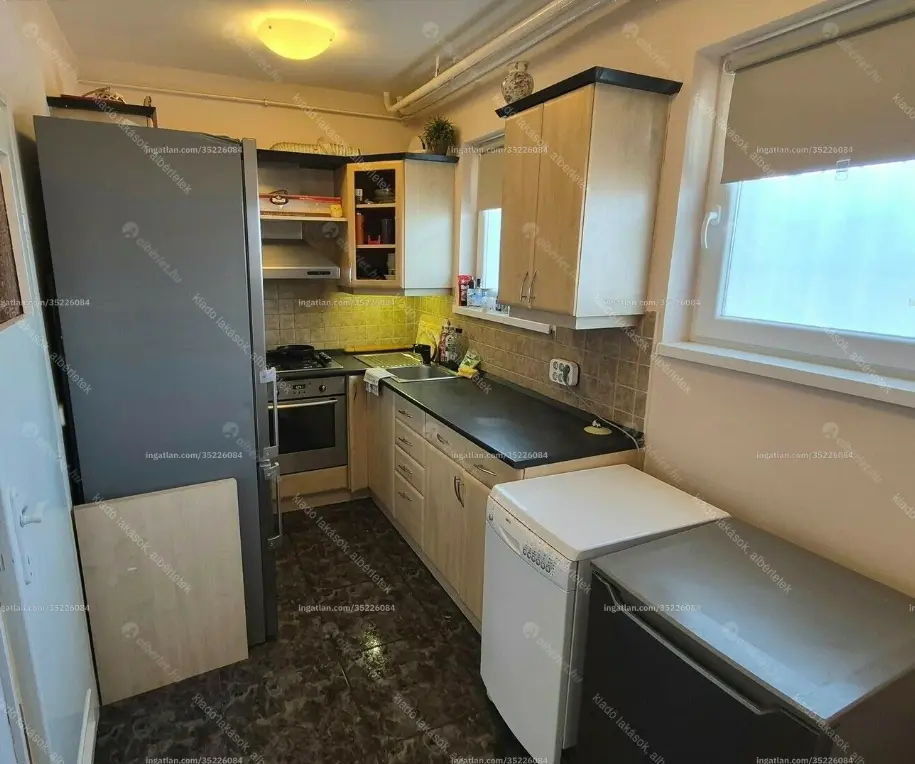 Kiadó albérlet 295000 Ft/hó áron: Budapest, VIII. kerület  Luther utca. Mérete: 55 nm, 2 szobás | Alberlet.hu - 6653589