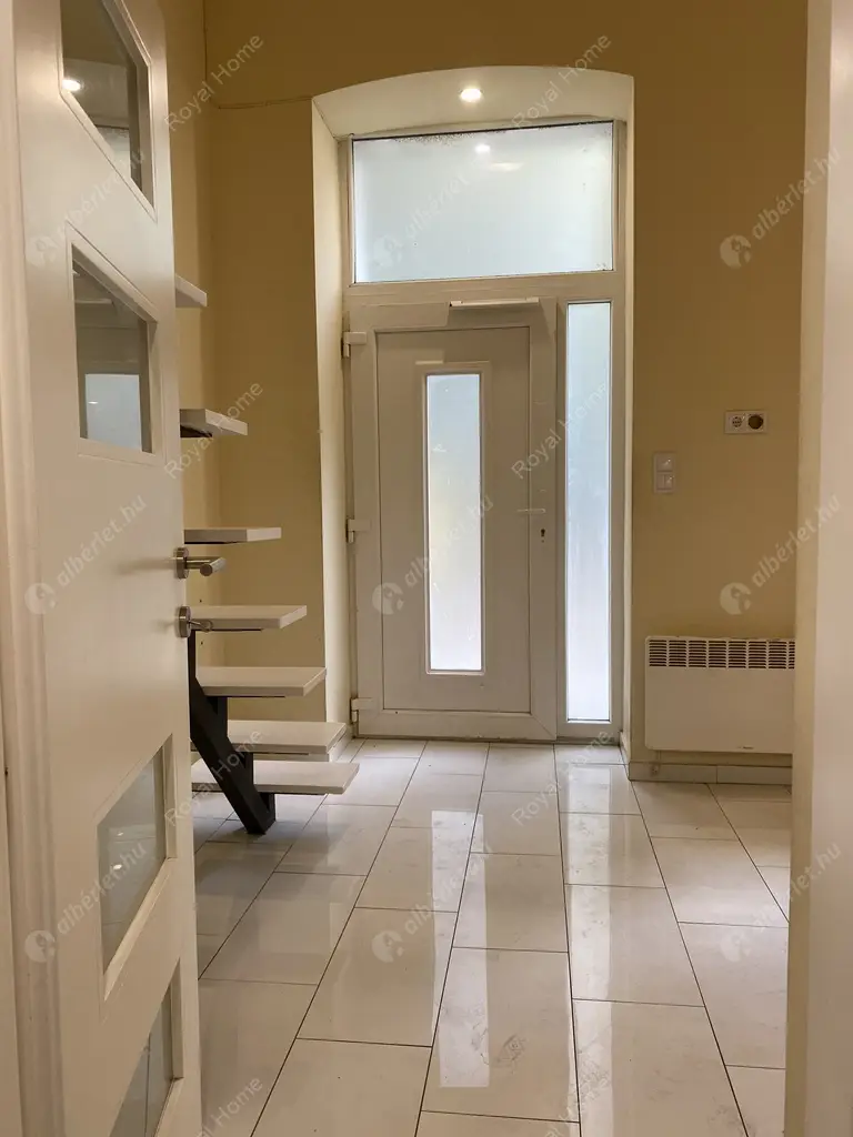 Kiadó albérlet 170000 Ft/hó áron: Budapest, VIII. kerület  Magdolna utca. Mérete: 30 nm, 1 szobás | Alberlet.hu - 4954699