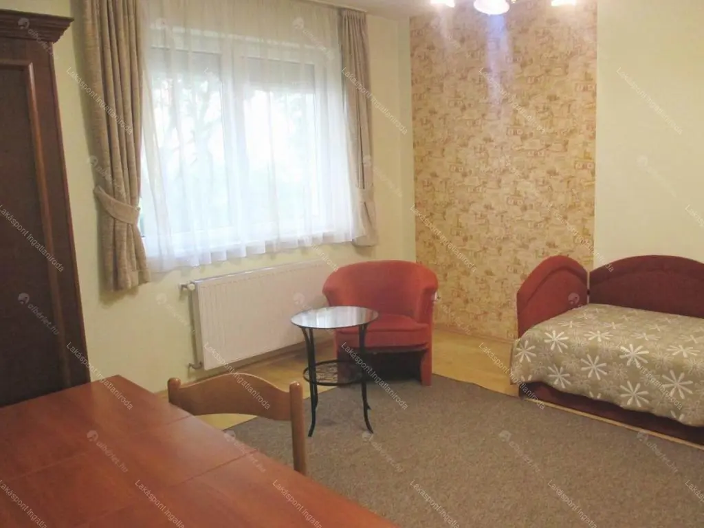 Kiadó albérlet 200000 Ft/hó áron: Budapest, VIII. kerület  Mária utca. Mérete: 36 nm, 1 szobás | Alberlet.hu - 6665076