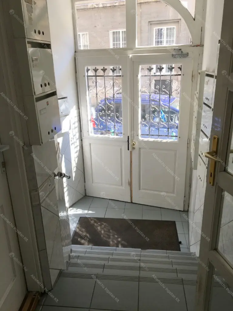 Kiadó albérlet 210000 Ft/hó áron: Budapest, VIII. kerület  Mária utca. Mérete: 36 nm, 1 szobás | Alberlet.hu - 6687281