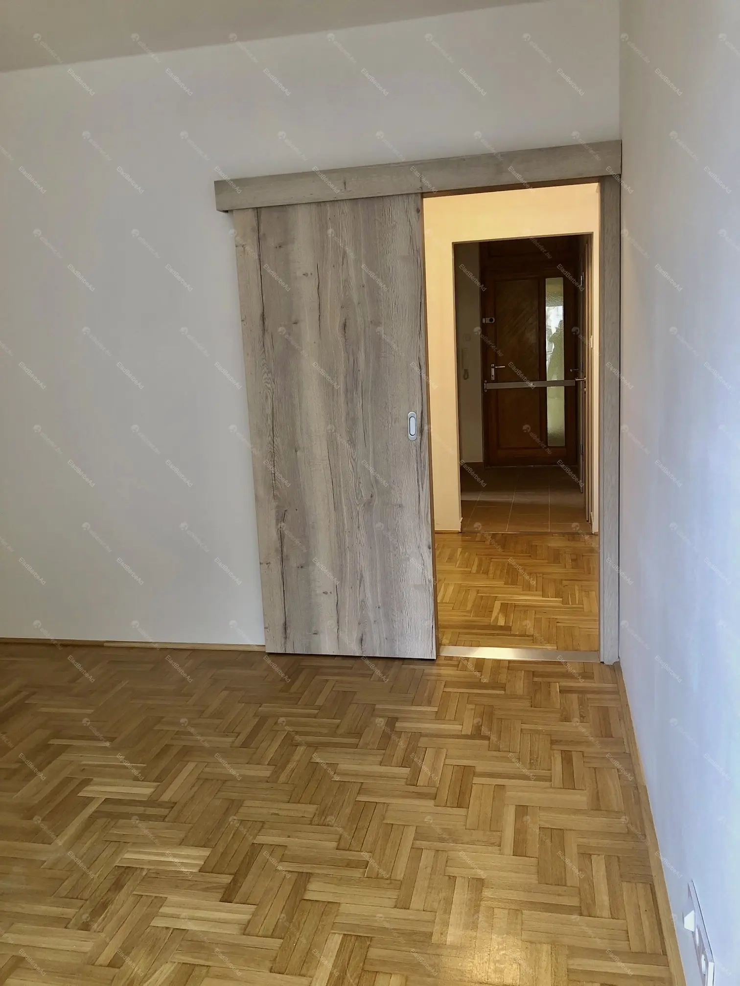 Kiadó albérlet 360000 Ft/hó áron: Budapest, VIII. kerület  Mária utca. Mérete: 65 nm, 2 szobás | Alberlet.hu - 6691642