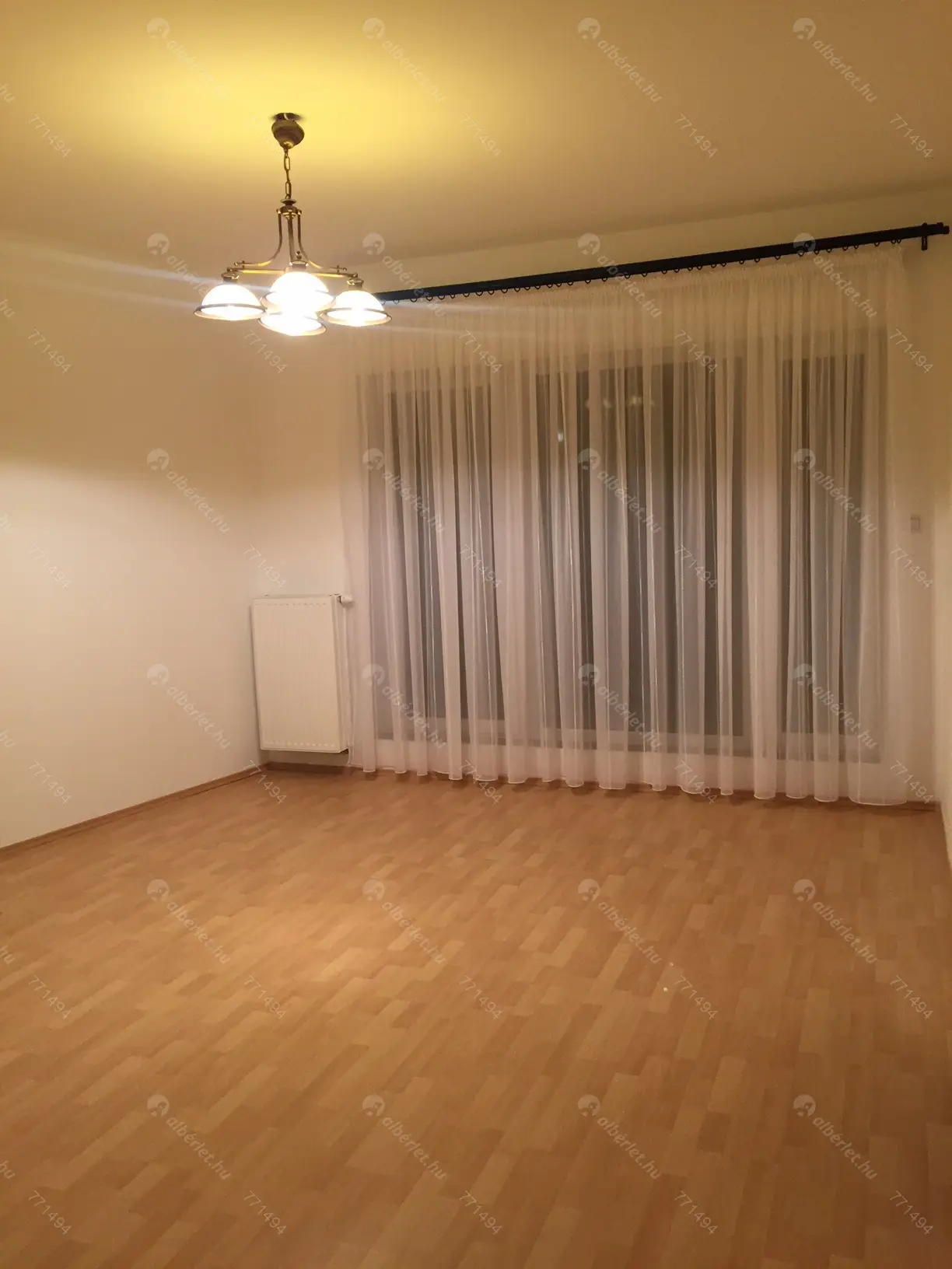 Kiadó albérlet 234000 Ft/hó áron: Budapest, VIII. kerület  Mátyás tér. Mérete: 51 nm, 1 szobás | Alberlet.hu - 6592061