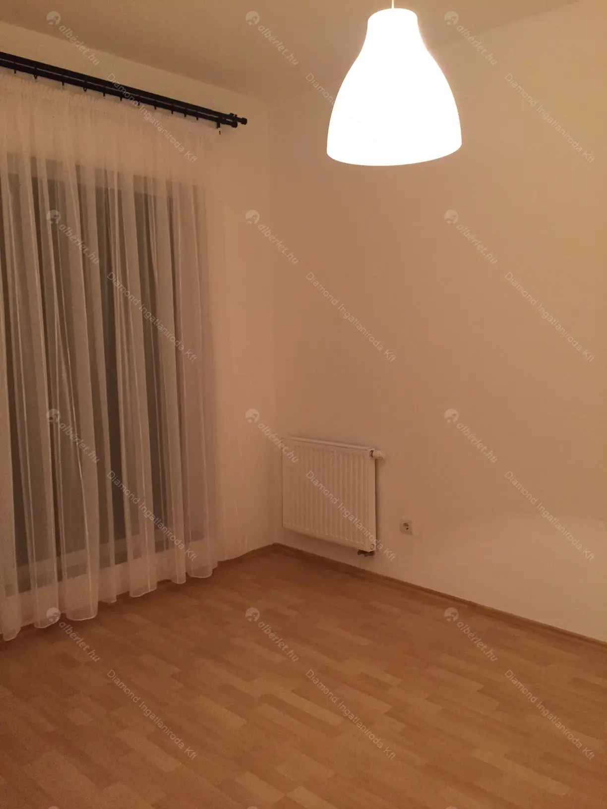 Kiadó albérlet 234000 Ft/hó áron: Budapest, VIII. kerület  Mátyás tér. Mérete: 51 nm, 1 szobás | Alberlet.hu - 6598862