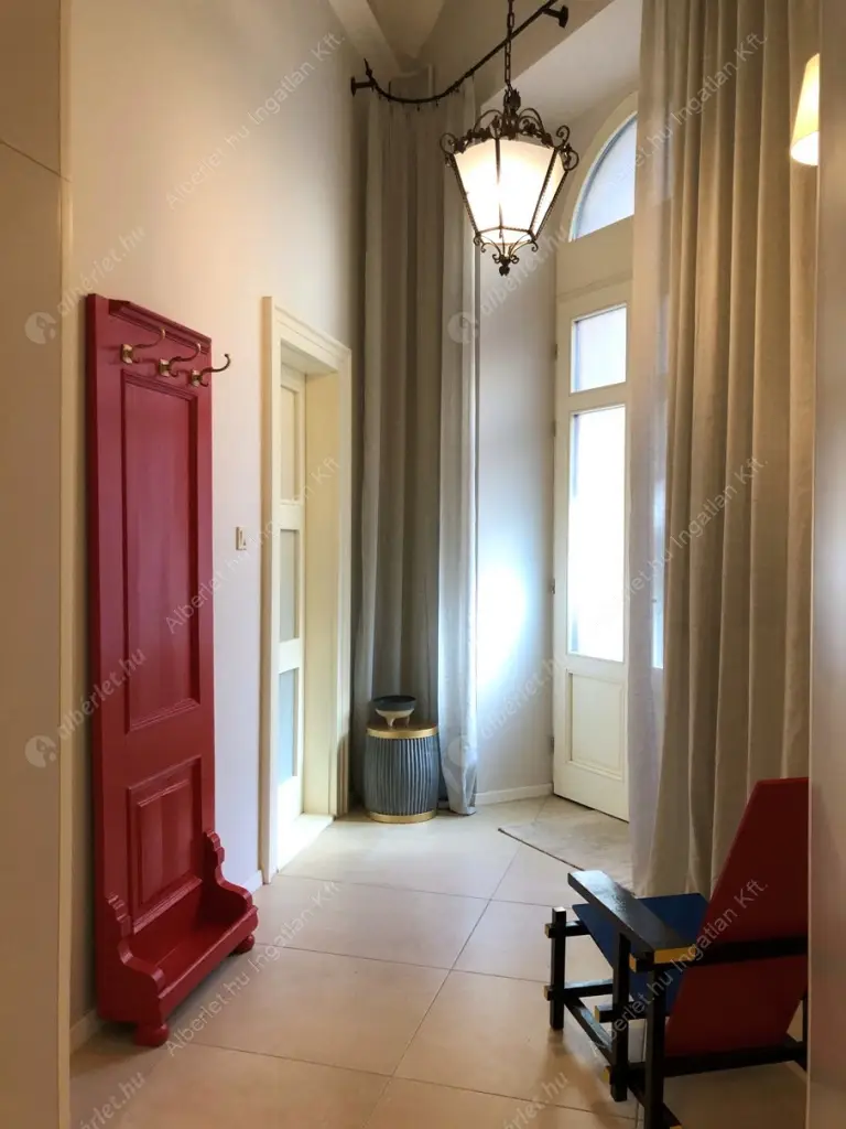 Kiadó albérlet 640000 Ft/hó áron: Budapest, VIII. kerület  Múzeum körút. Mérete: 84 nm, 3 szobás | Alberlet.hu - 6522558