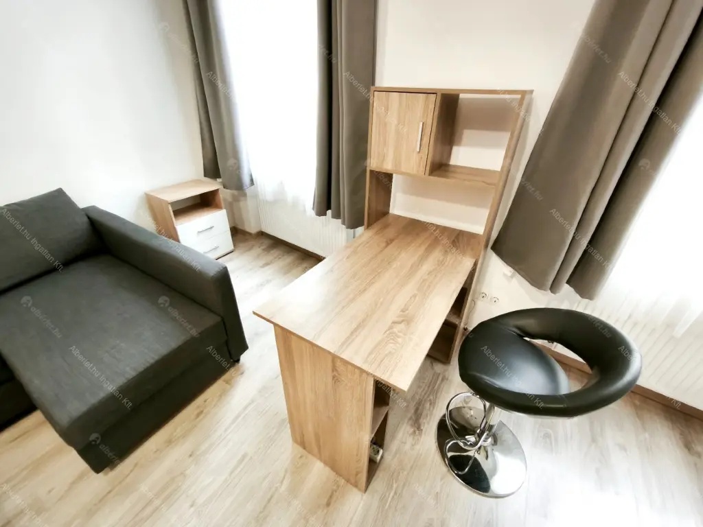 Kiadó albérlet 260000 Ft/hó áron: Budapest, VIII. kerület  Nagy Fuvaros utca. Mérete: 49 nm, 2 szobás | Alberlet.hu - 6697478