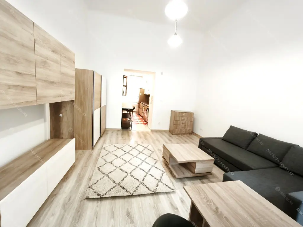 Kiadó albérlet 260000 Ft/hó áron: Budapest, VIII. kerület  Nagy Fuvaros utca. Mérete: 49 nm, 2 szobás | Alberlet.hu - 6697480