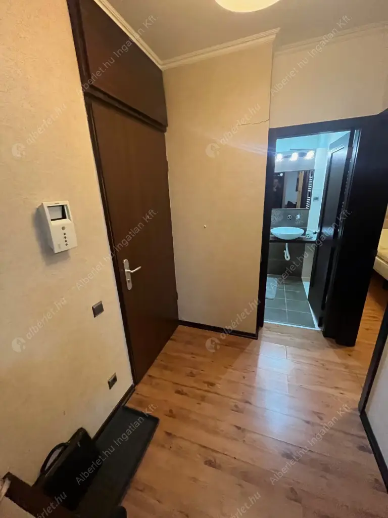 Kiadó albérlet 280000 Ft/hó áron: Budapest, VIII. kerület  Nagy Templom utca. Mérete: 41 nm, 1 szobás | Alberlet.hu - 6587830