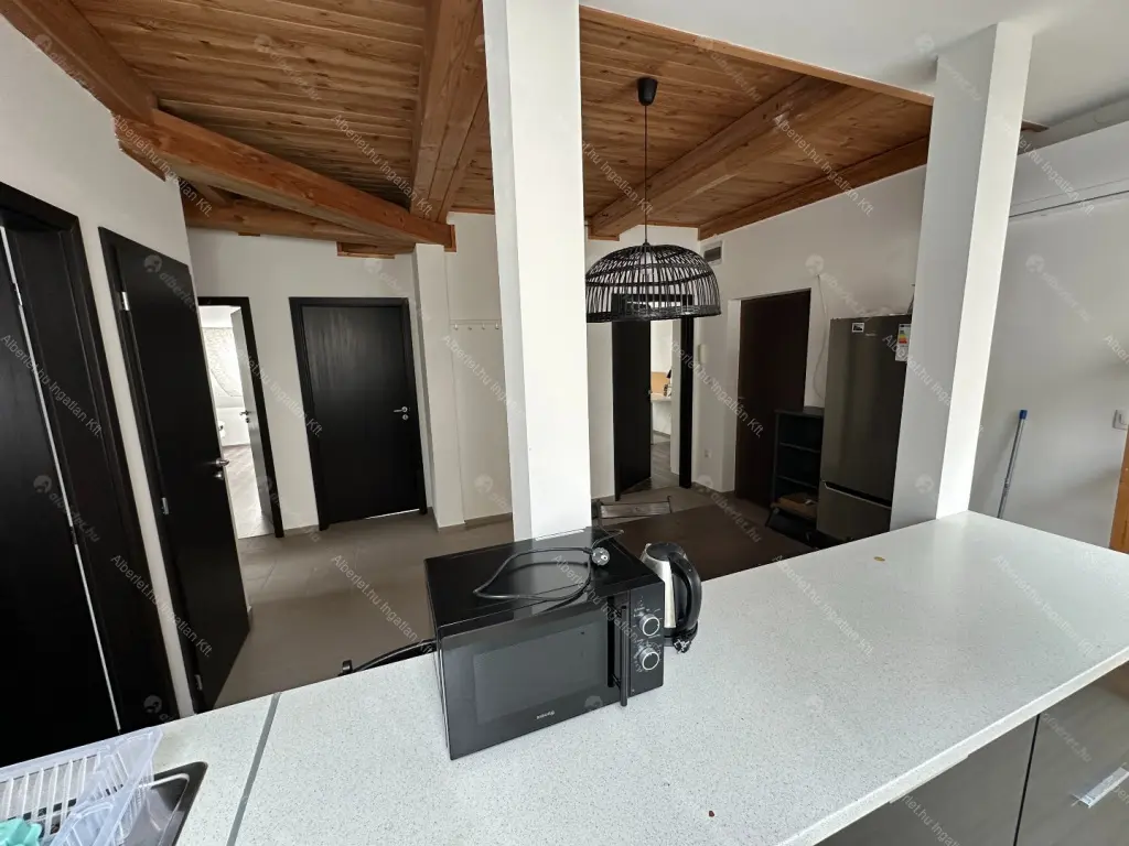 Kiadó albérlet 450000 Ft/hó áron: Budapest, VIII. kerület  Nagy Templom utca. Mérete: 76 nm, 3 szobás | Alberlet.hu - 6702314