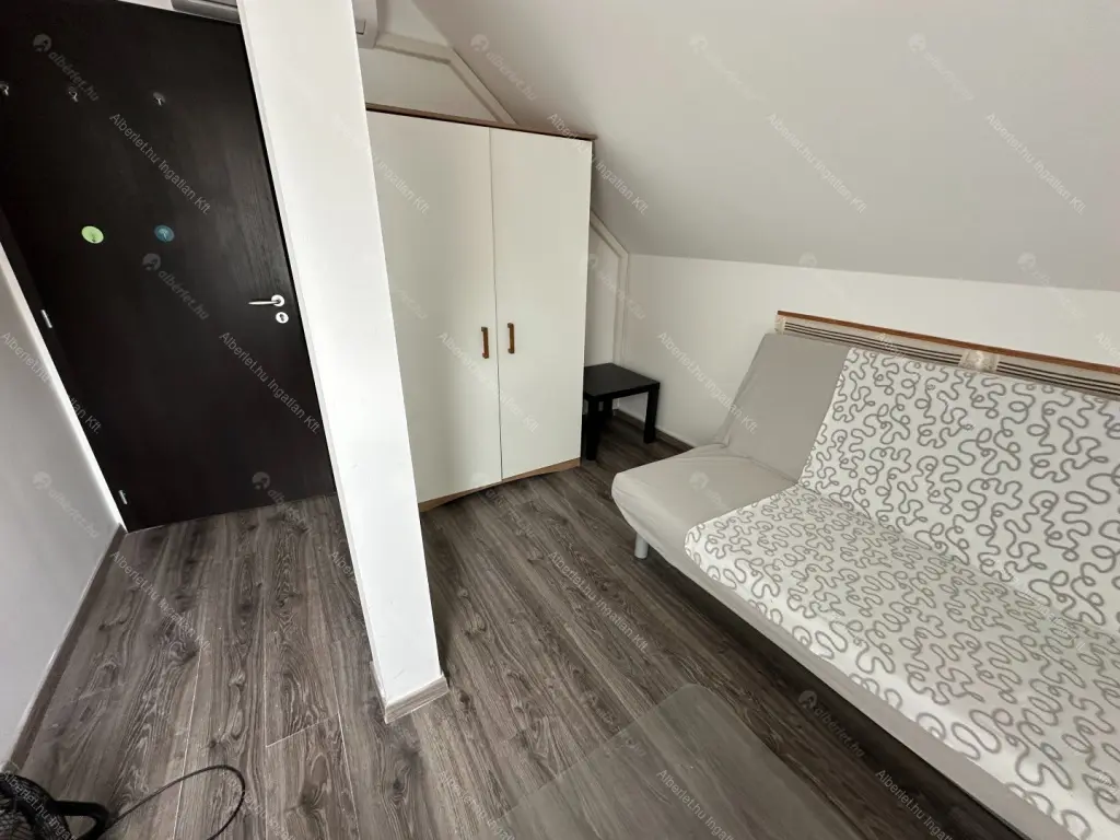 Kiadó albérlet 450000 Ft/hó áron: Budapest, VIII. kerület  Nagy Templom utca. Mérete: 76 nm, 3 szobás | Alberlet.hu - 6702324