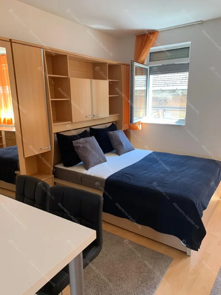 Kiadó albérlet 230000 Ft/hó áron: Budapest, VIII. kerület  Nap utca. Mérete: 34 nm, 1 szobás | Alberlet.hu - 6701409