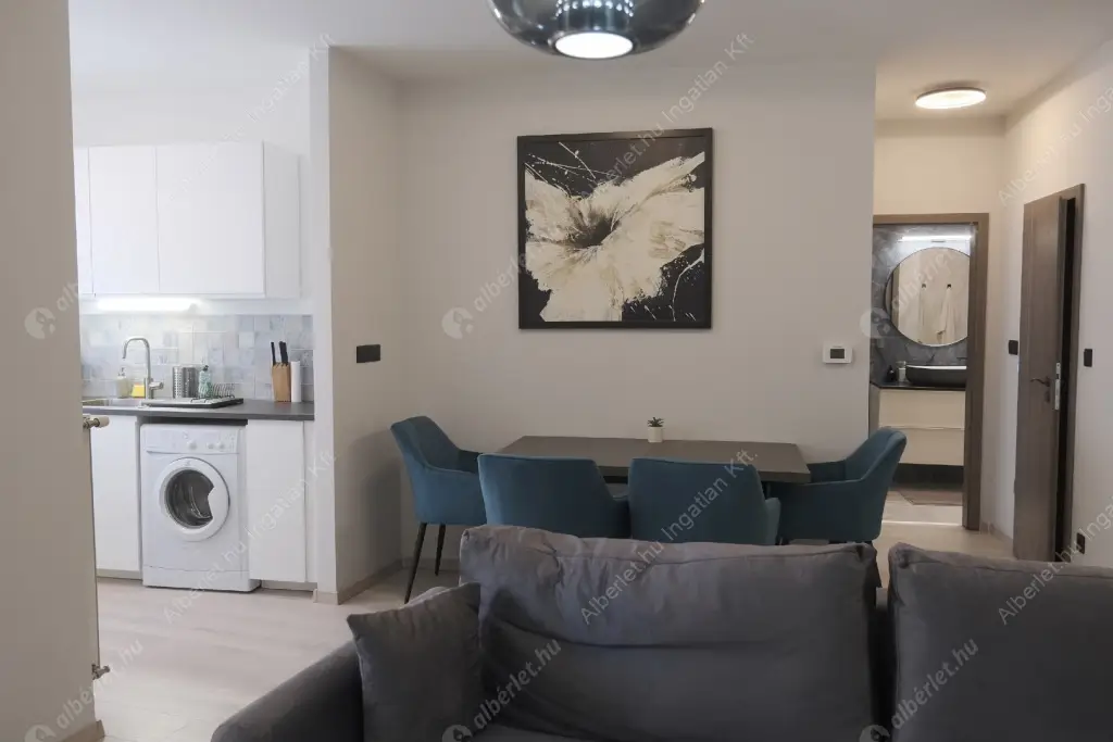 Kiadó albérlet 300000 Ft/hó áron: Budapest, VIII. kerület  Nap utca. Mérete: 53 nm, 2 szobás | Alberlet.hu - 6600728