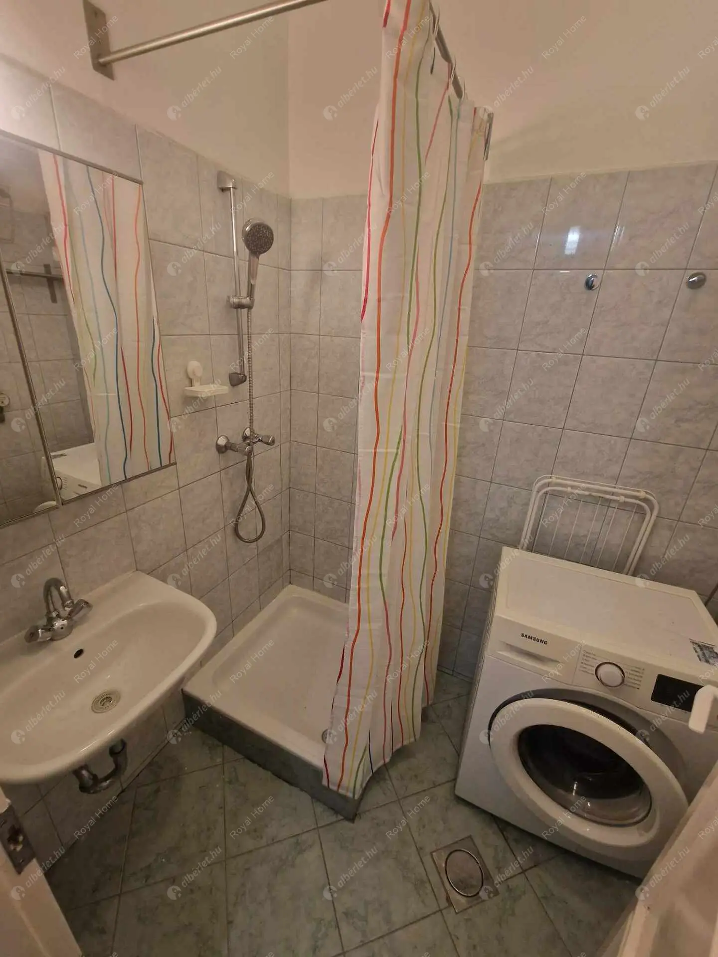 Kiadó albérlet 240000 Ft/hó áron: Budapest, VIII. kerület  Népszínház utca. Mérete: 43 nm, 1 szobás | Alberlet.hu - 6041282