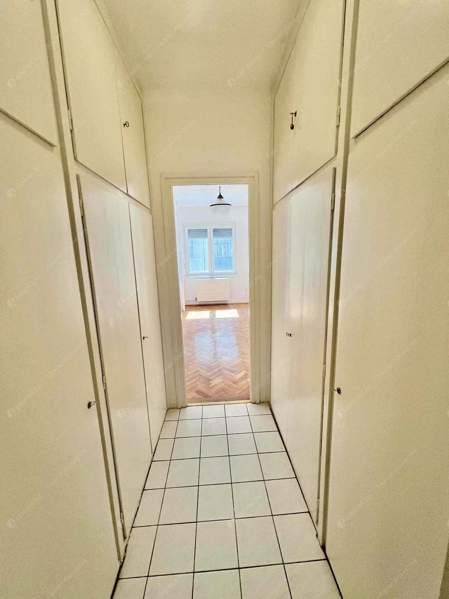 Kiadó albérlet 200000 Ft/hó áron: Budapest, VIII. kerület  Népszínház utca. Mérete: 53 nm, 2 szobás | Alberlet.hu - 6543764