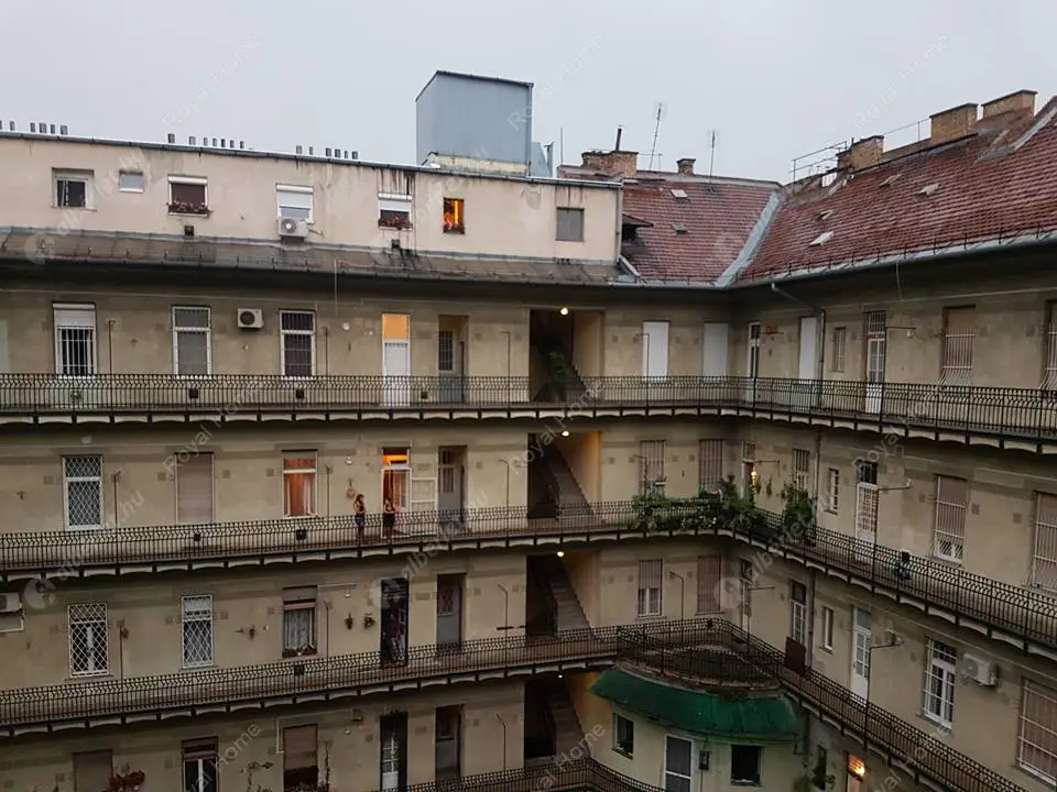 Kiadó albérlet 220000 Ft/hó áron: Budapest, VIII. kerület  Népszínház utca. Mérete: 60 nm, 2 szobás | Alberlet.hu - 6293261