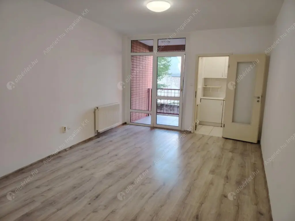 Kiadó albérlet 180000 Ft/hó áron: Budapest, VIII. kerület  Orczy tér. Mérete: 31 nm, 1 szobás | Alberlet.hu - 6602263