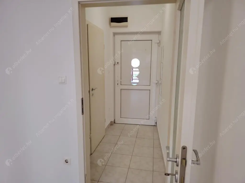 Kiadó albérlet 180000 Ft/hó áron: Budapest, VIII. kerület  Orczy tér. Mérete: 31 nm, 1 szobás | Alberlet.hu - 6602267